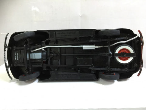 DANBURY MINT 1/24 1946 CHEVROLET SUBURBAN RED (BUY)