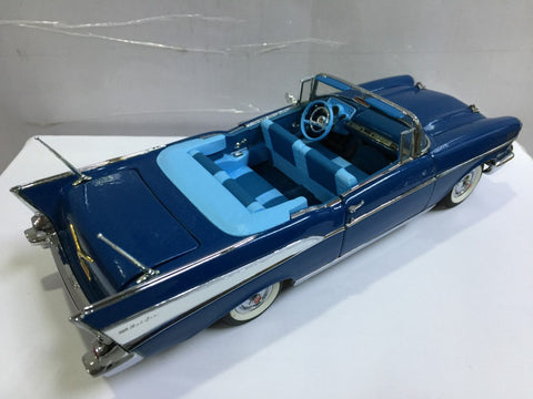 DANBURY MINT 1/24 1957 CHEVROLET BEL AIR CONVERTIBLE SPORT COUPE BLUE (BUY)