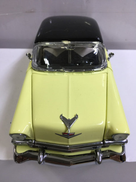 FRANKLIN MINT 1/24 1956 CHEVROLET BEL AIR SPORT COUPE LIGHT YELLOW (KWA)