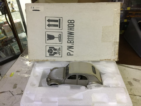 FRANKLIN MINT 1/24 1951 CITROEN 2CV (BUY)