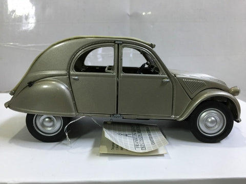 FRANKLIN MINT 1/24 1951 CITROEN 2CV (BUY)