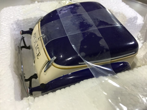 FRANKLIN MINT 1/24 1969 FORD DELUXE TUDOR POLICE CAR WITH TRAILER (BUY)