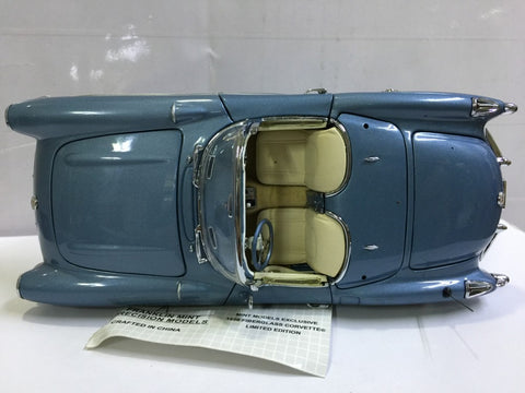FRANKLIN MINT 1/24 1956 FIBERGLASS CORVETTE LIGHT BLUE (BUY)