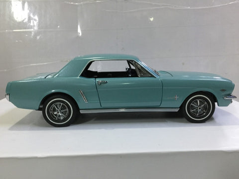 FRANKLIN MINT 1/24 1964 FORD MUSTANG (BUY)