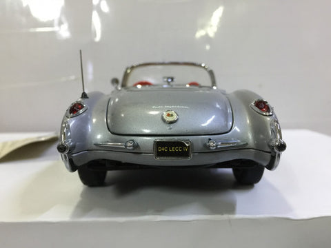 FRANKLIN MINT 1/24 1957 CORVETTE FIBERGLASS EDITION SILVER (BUY)