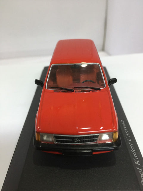 MINICHAMPS 1/43 OPEL KADETT CARAVAN 1979 RED (400 044110) (06604) (PIU50)