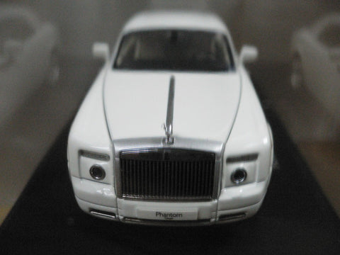 KYOSHO 1/43 ROLLS-ROYCE PHANTOM COUPE ENGLISH WHITE 05531EW (24131) (PIU150)