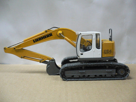 CONRAD 1/50 LIEBHERR R924 COMPACT HYDRAULIC EXCAVATOR 2922/0 (BUY)