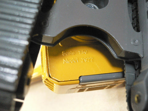 CONRAD 1/50 LIEBHERR R924 COMPACT HYDRAULIC EXCAVATOR 2922/0 (BUY)