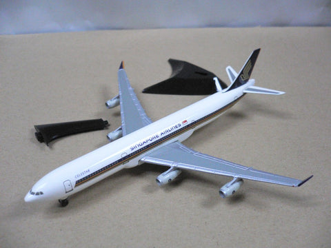HERPA WINGS 1/500 SINGAPORE AIRLINES AIRBUS A340-300E (504553) BUY