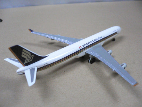 HERPA WINGS 1/500 SINGAPORE AIRLINES AIRBUS A340-300E (504553) BUY