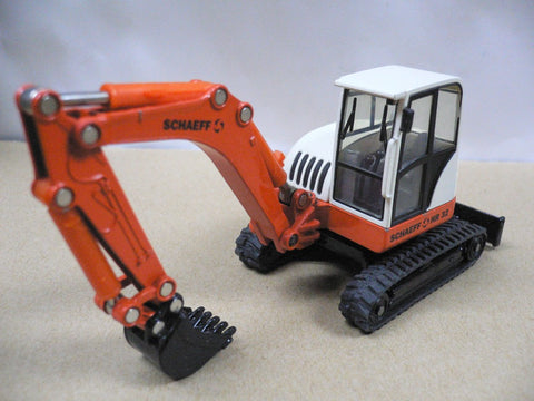 SIKU 1/50 3521 SCHAEFF HR32 CRAWLER EXCAVATOR (BUY)