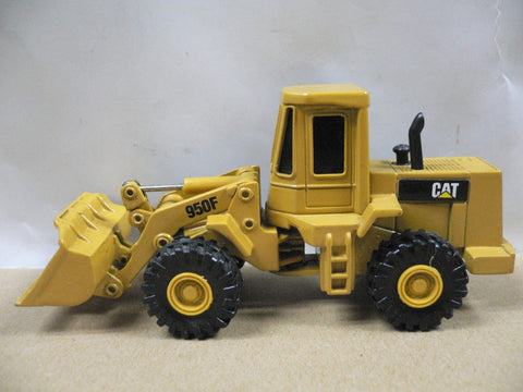 ERTL 1/64 CAT CATERPILLAR TRACTOR 950F FRONTEND LOADER (BUY)