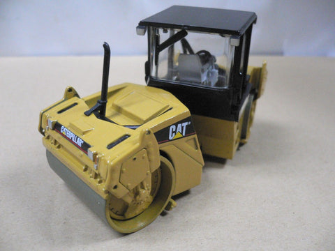 NORSCOT 1/50 CAT CATERPILLAR CB-534D XW VIBRATORY ASPHALT COMPACTOR (BUY)