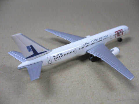HERPA WINGS 1/500 CABO VERDE AIRLINES BOEING 757 D4-CBG (503723) (PA0)