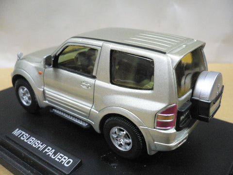 M4 MTECH 1/43 MITSUBISHI PAJERO MA-03-A (46830) (PIU120)