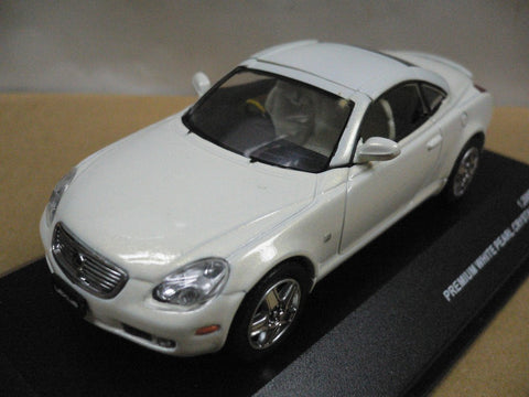 KYOSHO JCOLLECTION 1/43 LEXUS SC430 2005 CLOSED ROOF WHITE PEARL CRYSTAL SHINE (JC14003W) (10206) (PIU50)