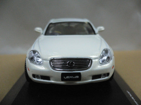KYOSHO JCOLLECTION 1/43 LEXUS SC430 2005 CLOSED ROOF WHITE PEARL CRYSTAL SHINE (JC14003W) (10206) (PIU50)