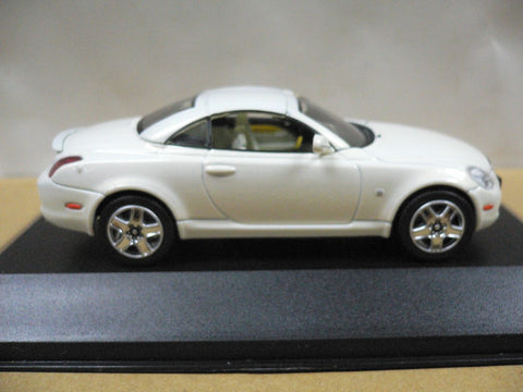 KYOSHO JCOLLECTION 1/43 LEXUS SC430 2005 CLOSED ROOF WHITE PEARL CRYSTAL SHINE (JC14003W) (10206) (PIU50)