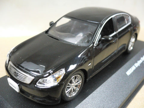 JCOLLECTION 1/43 NISSAN SKYLINE SEDAN 2006 SUPER BLACK (PIU50)