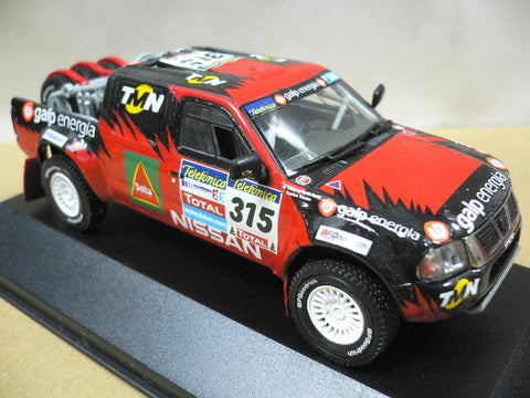 JCOLLECTION 1/43 NISSAN NAVARA PICK UP PARIS DAKAR 2005 RED #315 (MNP210) (01001) (PIU75)
