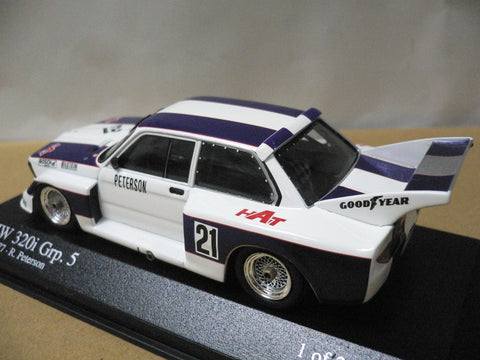 MINICHAMPS 1/43 BMW 320i Grp.5 R.PETERSON DRM 1977 #21 (400 772321) (07184) (PIU131)
