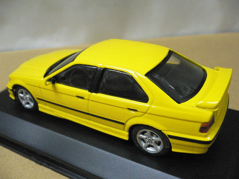 MINICHAMPS 1/43 BMW 318is 1994 YELLOW (430 024300) (01634) (WKG)