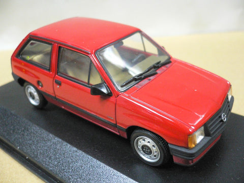 MINICHAMPS 1/43 OPEL CORSA 1983 RED (400 045000) (06289) (PIU96)