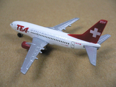 HERPA WINGS 1/500 TEA SWITZERLAND BOEING 737-300 HB-IIF (500456) (PA0)