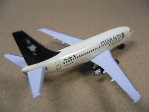 HERPA WINGS 1/500 PHARAOH AIRLINES BOEING 737-200 SU-PAM (512367) (PA0)