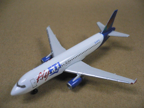 HERPA WINGS 1/500 fly FTI AIRBUS A320-231 D-AFTI (501743) (PA0)