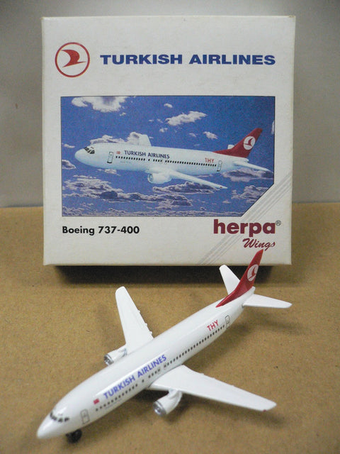 HERPA WINGS 1/500 TURKISH AIRLINES BOEING 737-400 THY (501224) (PA0)