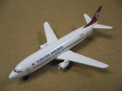 HERPA WINGS 1/500 TURKISH AIRLINES BOEING 737-400 THY (501224) (PA0)