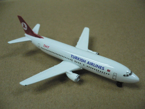 HERPA WINGS 1/500 TURKISH AIRLINES BOEING 737-400 THY (501224) (PA0)