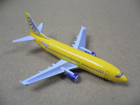 HERPA WINGS 1/500 BUZZ BOEING 737-300 NEW GENERATION G-BZZB (513043) (PA0)