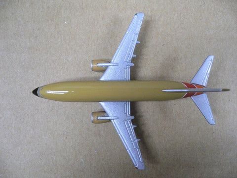 HERPA WINGS 1/500 SOUTHWEST AIRLINES BOEING 737-300 (500562)