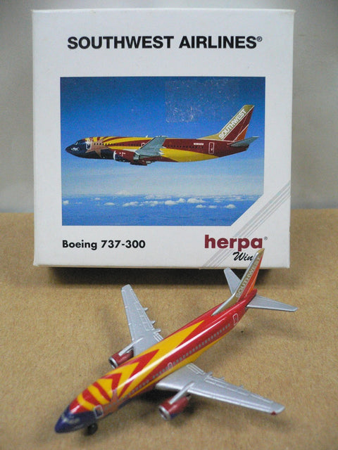 HERPA WINGS 1/500 SOUTHWEST AIRLINES BOEING 737-300 (500531)