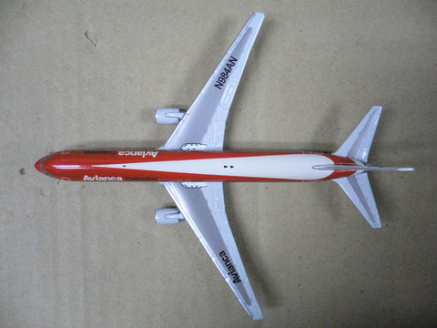 GEMINI JETS 1/400 AVIANCA COLOMBIA BOEING 767-300 N984AN (GJAVA163) (70163) (PA0)