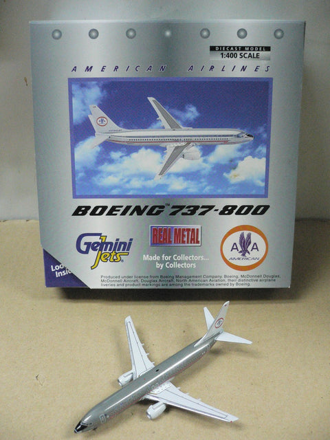 GEMINI JETS 1/400 AMERICAN AIRLINES BOEING 737-800 N951AA (GJAAL123) (70123) (PIU10)