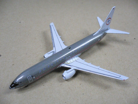GEMINI JETS 1/400 AMERICAN AIRLINES BOEING 737-800 N951AA (GJAAL123) (70123) (PIU10)