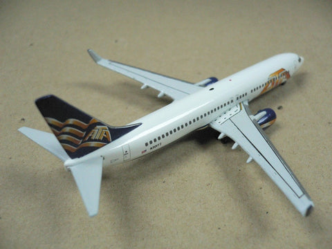GEMINI JETS 1/400 ATA BOEING 737-800 N301TZ (GJATA250) (70250) (PIU10)