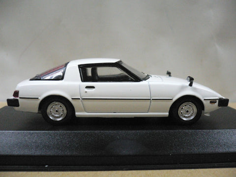 KYOSHO 1/43 MAZDA SAVANNA RX-7 SA22C (03281W) (24857) (PIU/P64-60)