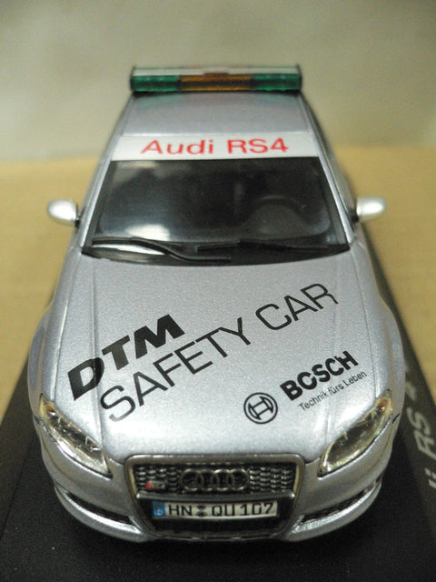 MINICHAMPS 1/43 AUDI RS4 DTM SAFETY CAR 2005 (501.05.091.53) (04069) (寄)