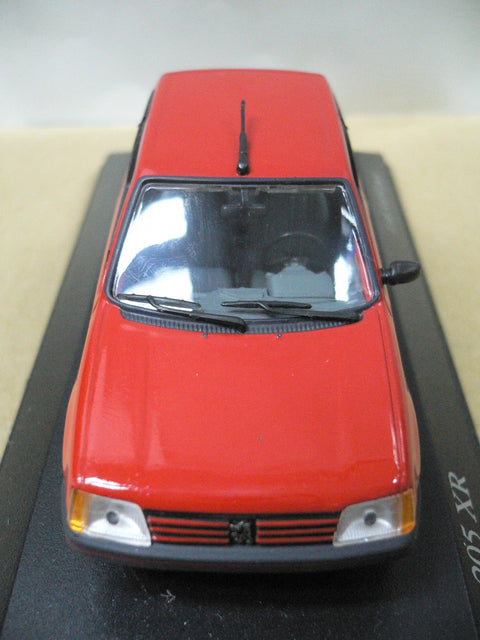 MINICHAMPS 1/43 PEUGEOT 205XR 1988 RED (400 112370) (05474)