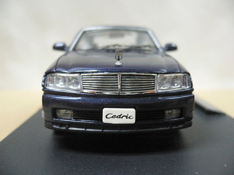 M4 MTECH 1/43 NISSAN CEDRIC BLUE (M4-11-B) (47700) (PIU)