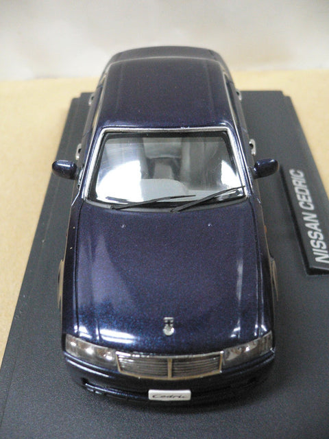 M4 MTECH 1/43 NISSAN CEDRIC BLUE (M4-11-B) (47700) (PIU)