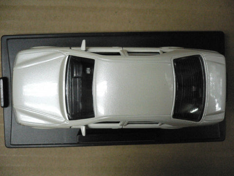 MTECH 1/43 TOYOTA CROWN ROYAL SALOON WHITE (MS-23-A) (47230) (PIU)