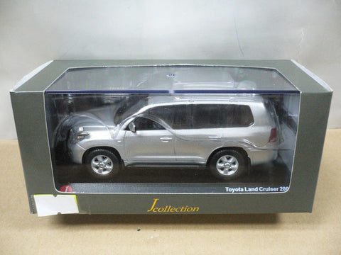 KYOSHO JCOLLECTION 1/43 TOYOTA LAND CRUISER 200 SILVER METALLIC (JCP69005SL) (10630) (PIU/P94-70)