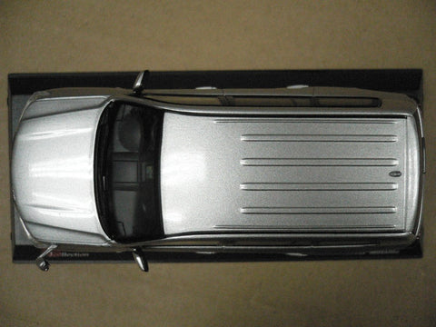 KYOSHO JCOLLECTION 1/43 TOYOTA LAND CRUISER 200 SILVER METALLIC (JCP69005SL) (10630) (PIU/P94-70)