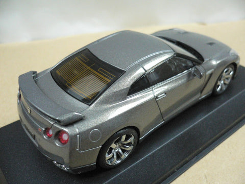 KYOSHO 1/43 NISSAN SKYLINE GT-R R35 2008 TITANIUM GRAY (03741TG) (11198) (PIU97)